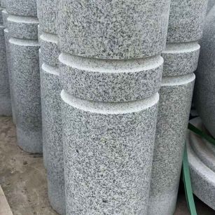 上海 芝麻白花岗岩挡车柱、隔离柱多少钱