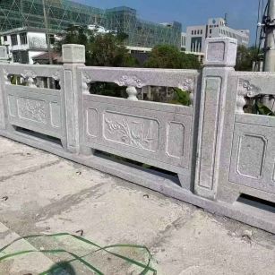 上海 芝麻白栏杆