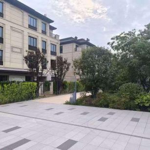 上海 芝麻白与芝麻白搭配铺装，尺寸1200*600