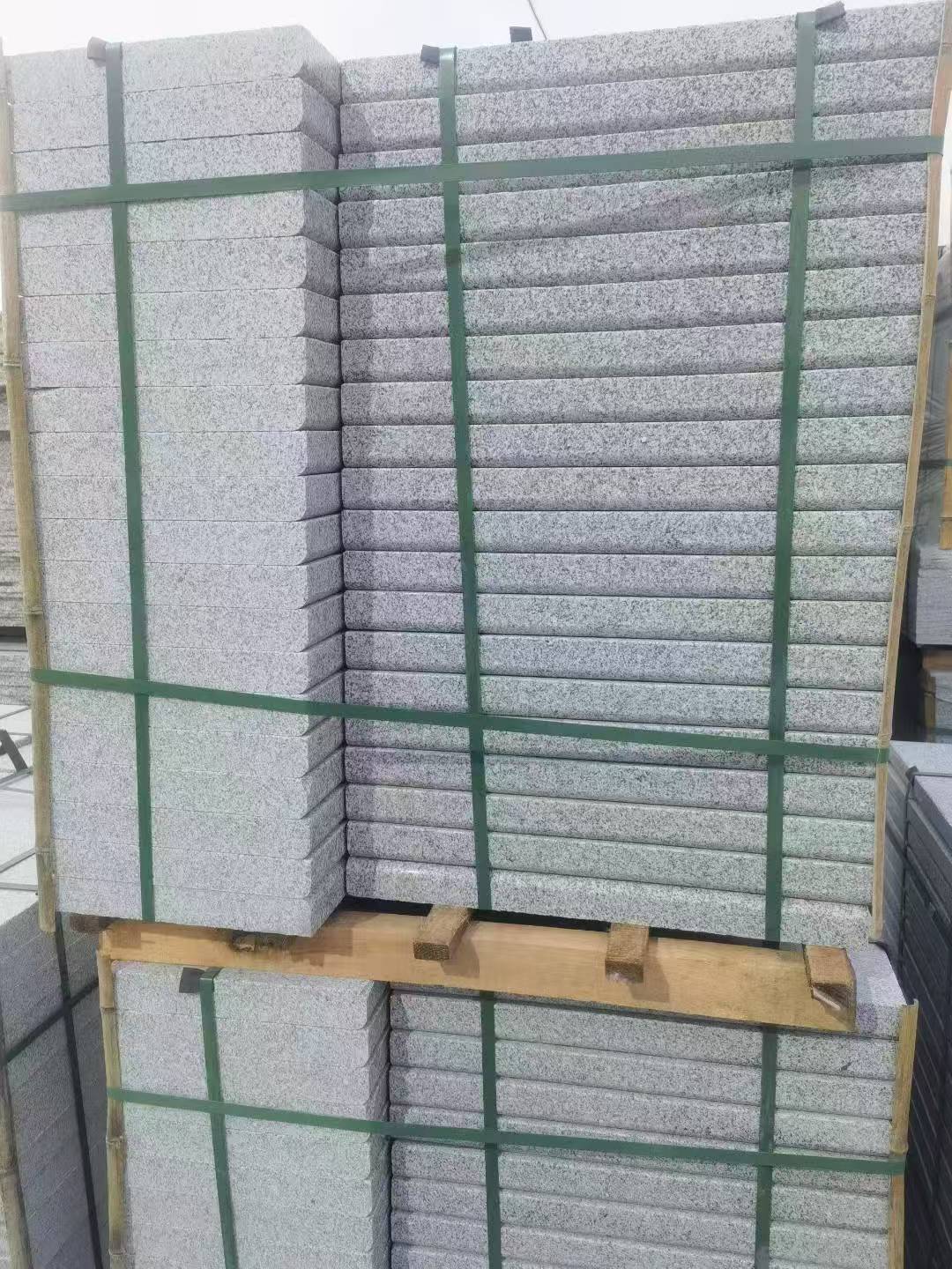 上海 5公分芝麻白，倒斜角，室外楼梯踏步