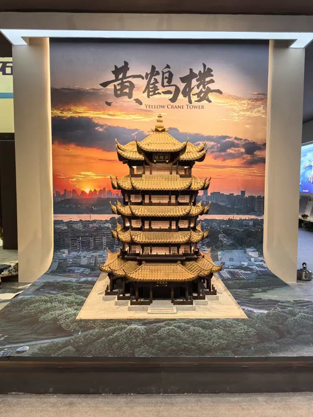上海仿古石文创作品-黄鹤楼