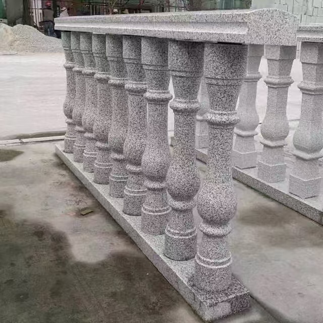 上海 芝麻白圆形光面花瓶柱，栏杆