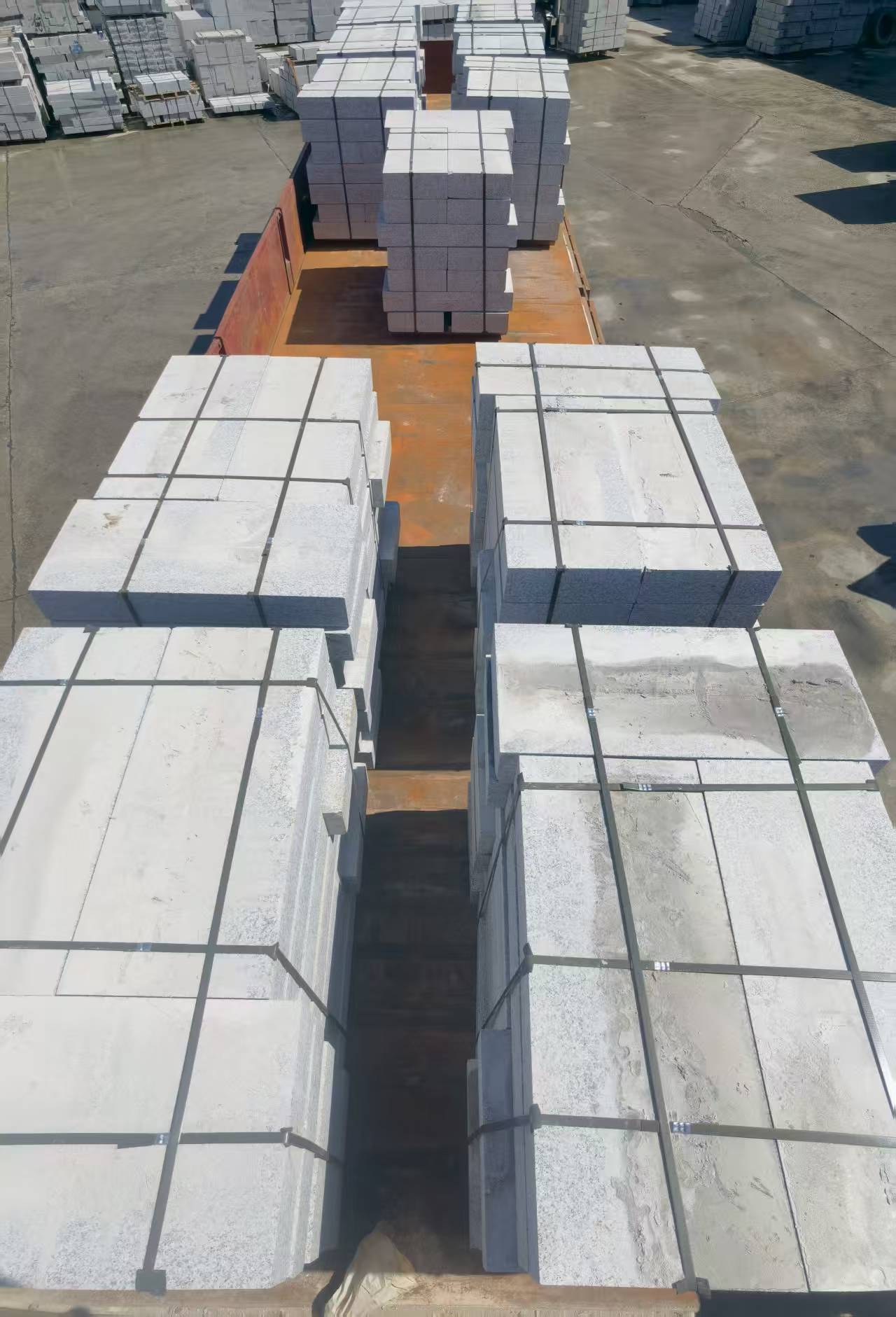 上海 路沿石装车出货