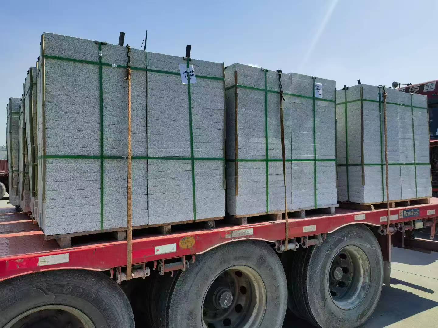 上海 芝麻白花岗岩地铺石